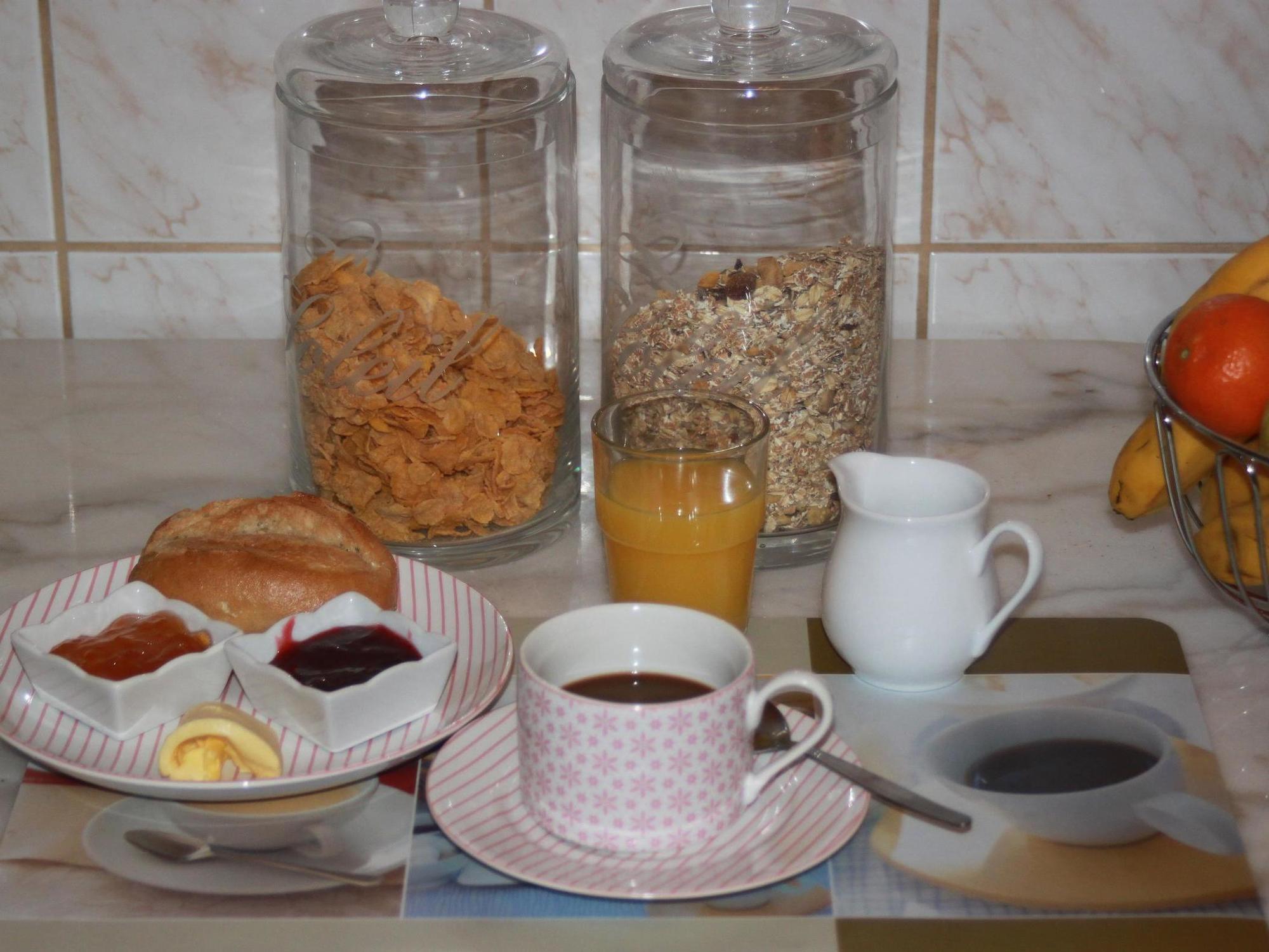 Hotel-pension Ariane Am Kurfurstendamm Gasthuis 3*